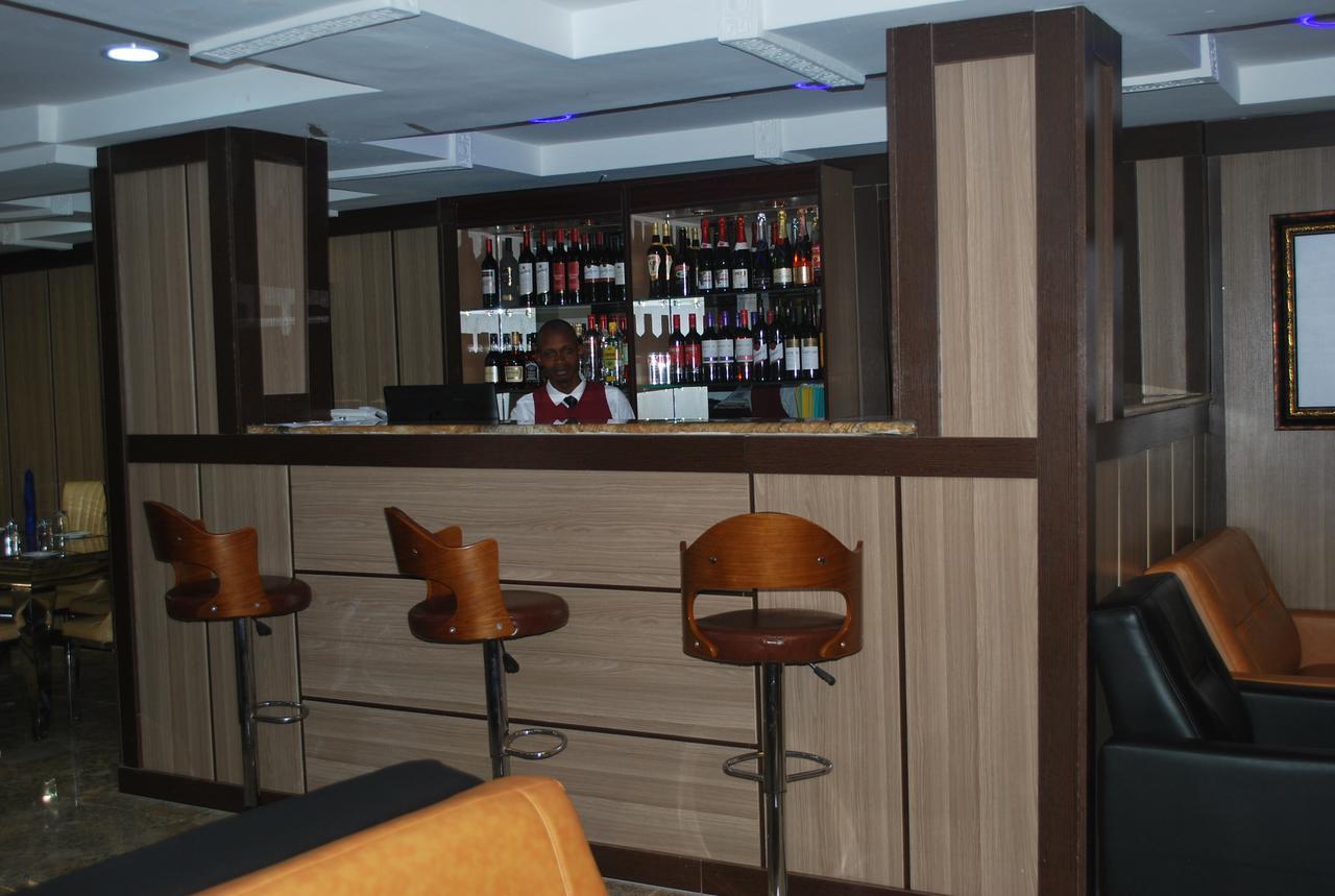 Immaculate Platinum Hotel Abuja Ngoại thất bức ảnh