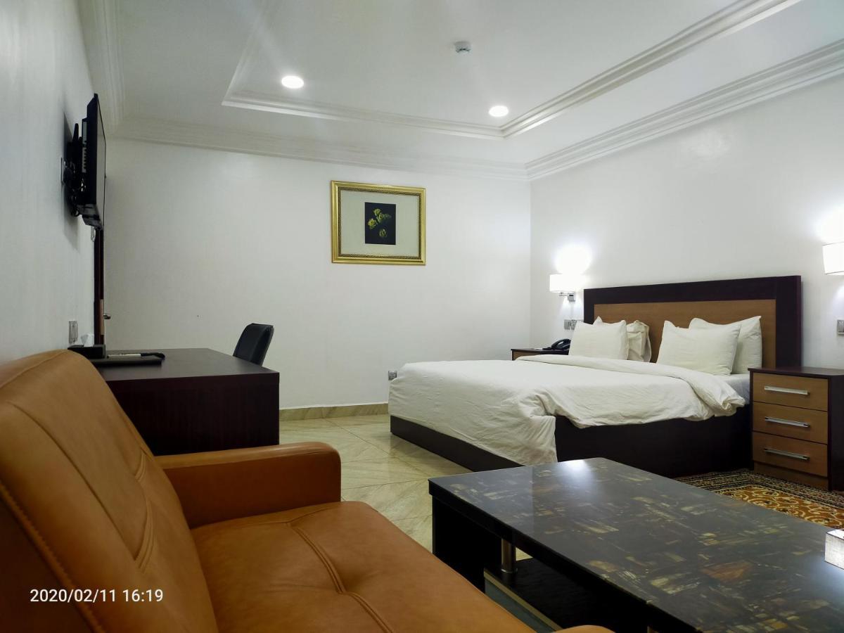 Immaculate Platinum Hotel Abuja Ngoại thất bức ảnh